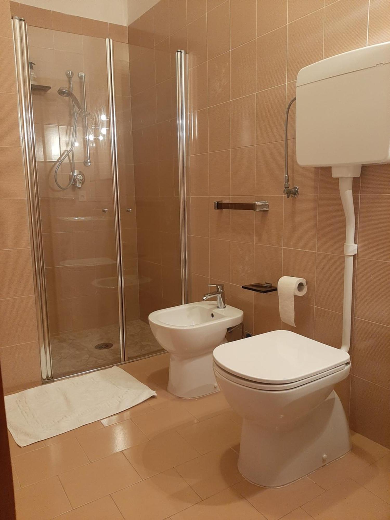 Camere Porto Vecchio Con Parcheggio A Pochi Passi Dal Castello マルチェージネ 部屋 写真