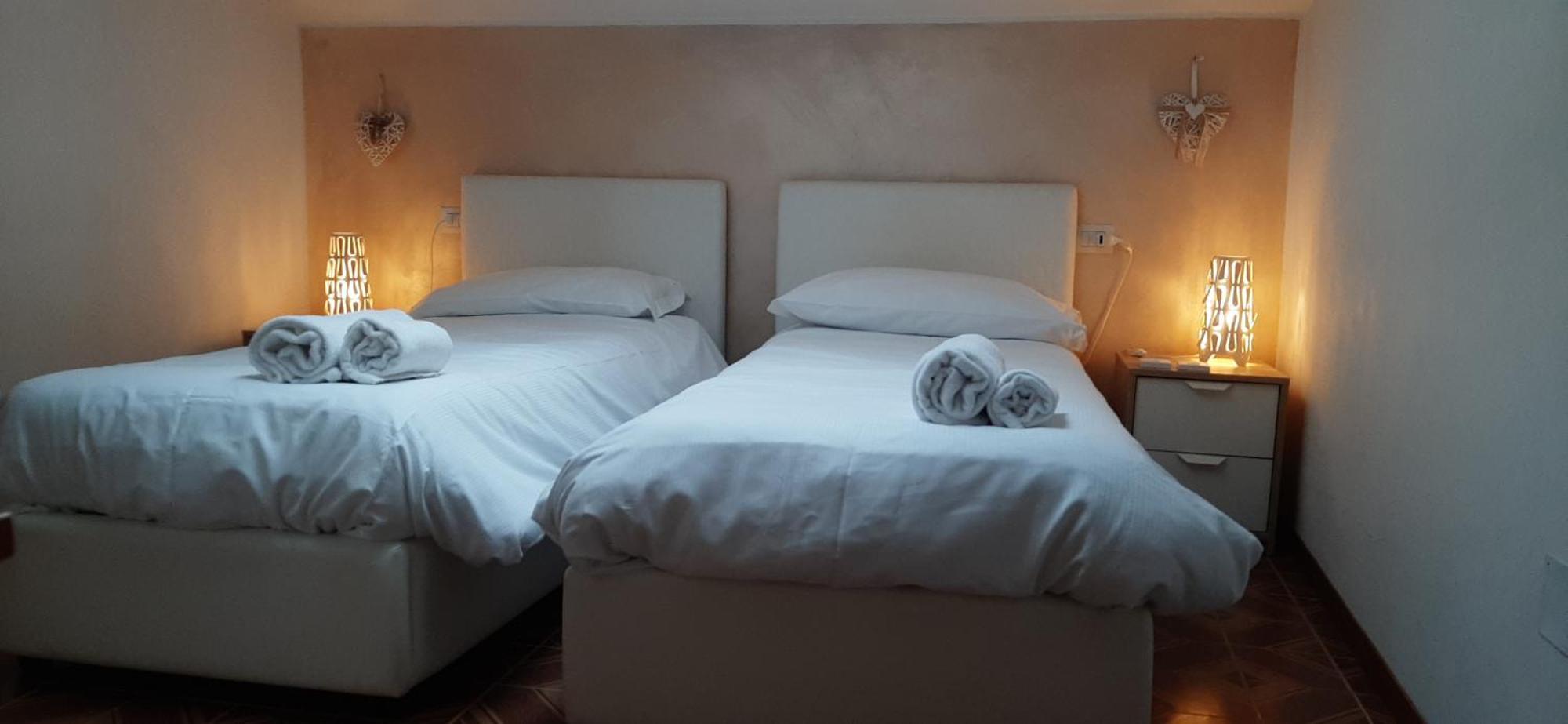 Camere Porto Vecchio Con Parcheggio A Pochi Passi Dal Castello マルチェージネ エクステリア 写真