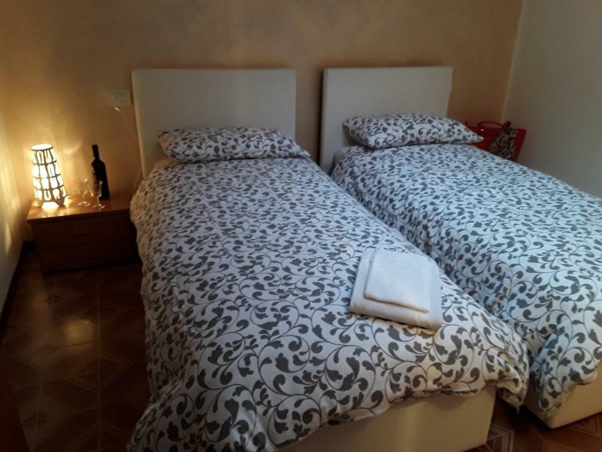 Camere Porto Vecchio Con Parcheggio A Pochi Passi Dal Castello マルチェージネ エクステリア 写真